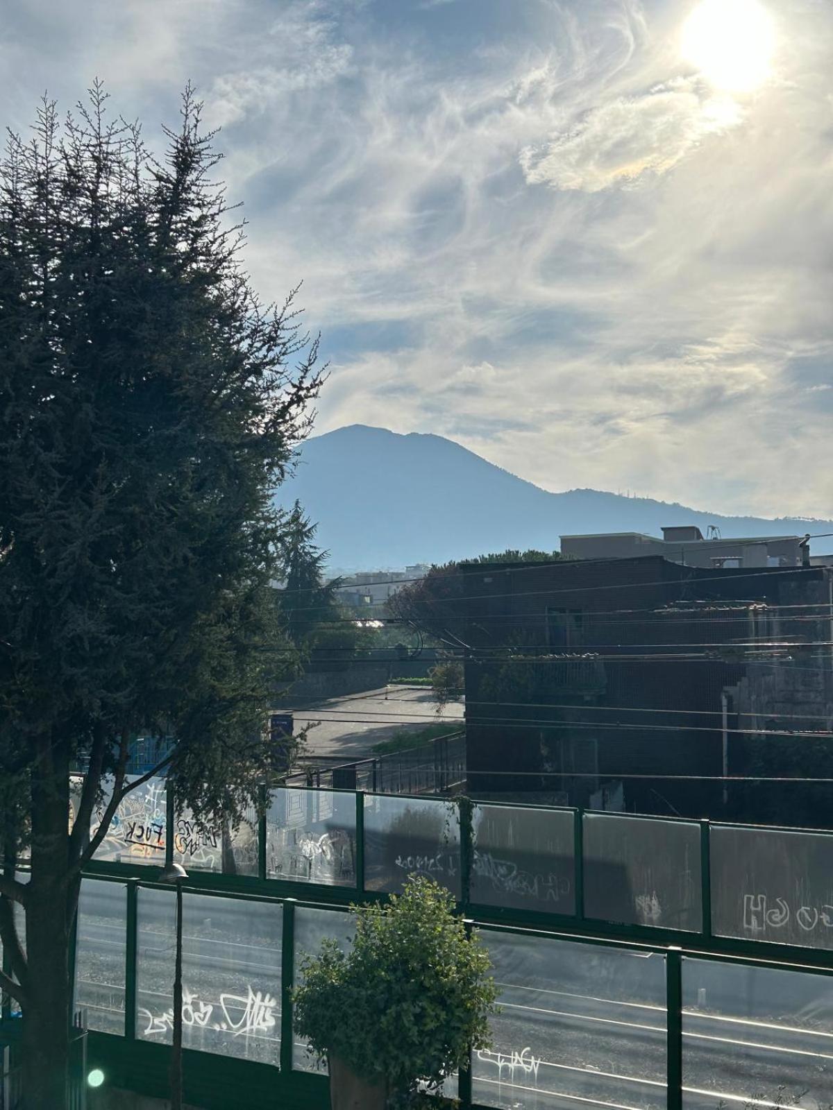 B&B Serangi - Il Piacere Di Sentirsi A Casa Cercola Exterior foto